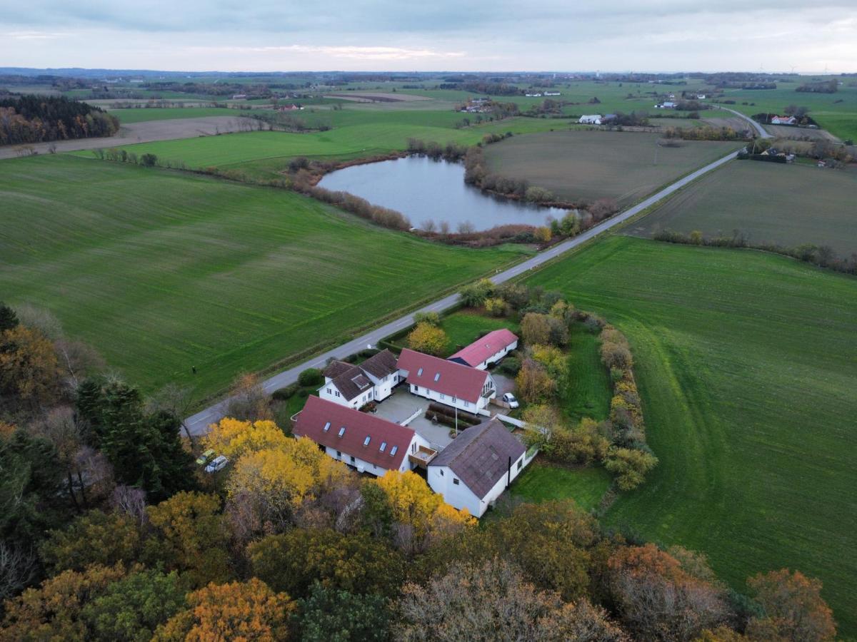 Feriestedet Skovly Klemensker Exterior foto