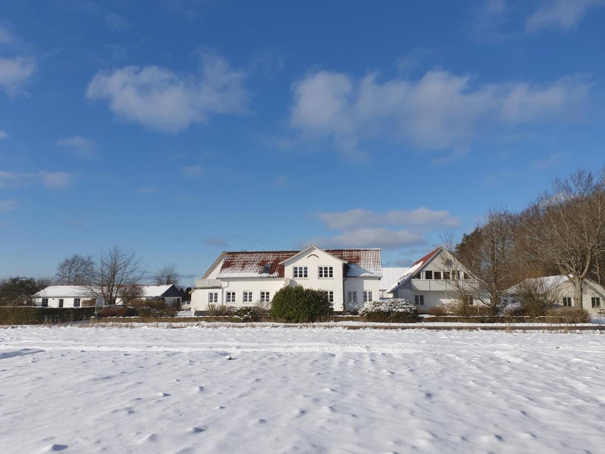 Feriestedet Skovly Klemensker Exterior foto